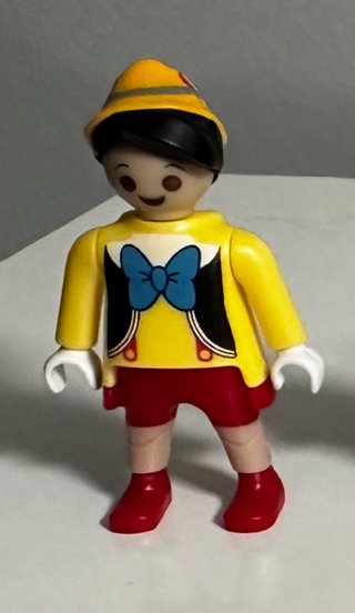 Muñeco Pinocho Disney Kinder Sorpresa