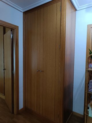 Armario de Madera Empotrado
