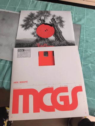 Vinilo Arde Bogotá - MCGS