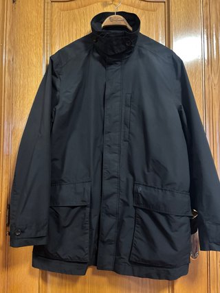 Cazadora Peak Performance Negra Talla M