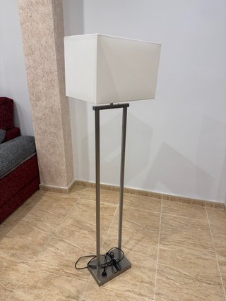 Lámpara de pie para salón