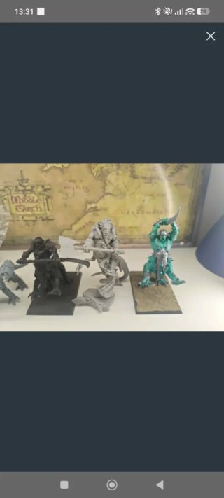 Lote de figuras Hombres Bestia