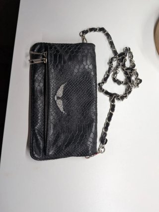 Bolso Negro Efecto Piel de Serpiente
