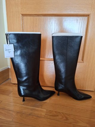 Botas altas negras Stradivarius