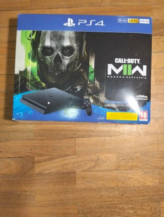 PS4 (PlayStation 4) Call of Duty Ed. Especial