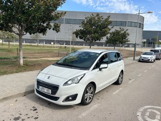 7 plazas Peugeot 5008 2014