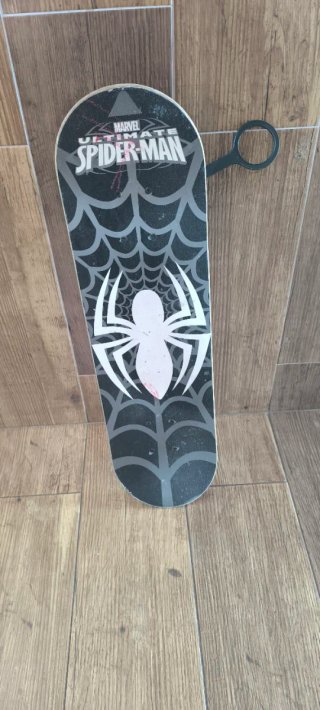 Skate Marvel Ultimate Spider-Man