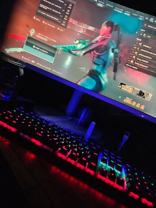 Teclado Gamer con Iluminación RGB