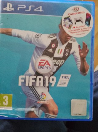 FIFA 19 (PlayStation 4)