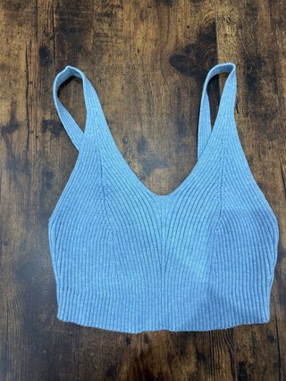 Top de punto azul