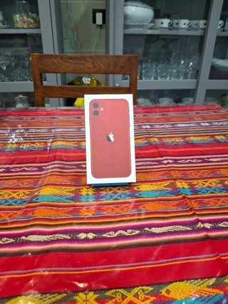 Caja de iPhone 11 Roja