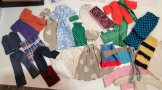 Lotto vestiti per bambola Barbie