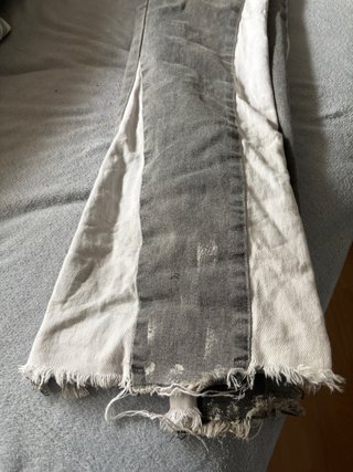 Pantalones Flared Gris y Blanco