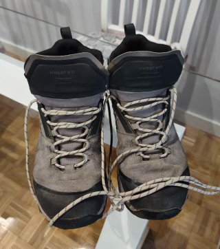 Botas Trekking Quechua MH500 WTP Talla 43