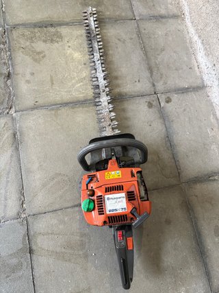 Cortasetos Husqvarna 225H75