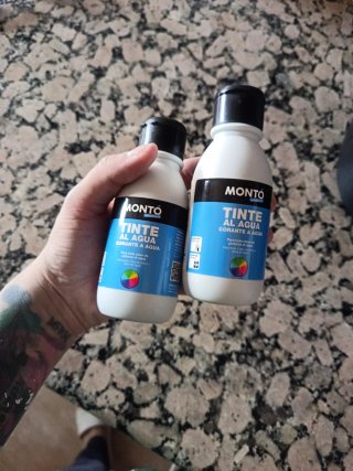 2 Botes de Tinte al Agua Montó Negro