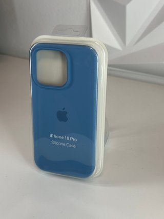 Funda Apple Silicone Case para iPhone 16 Pro