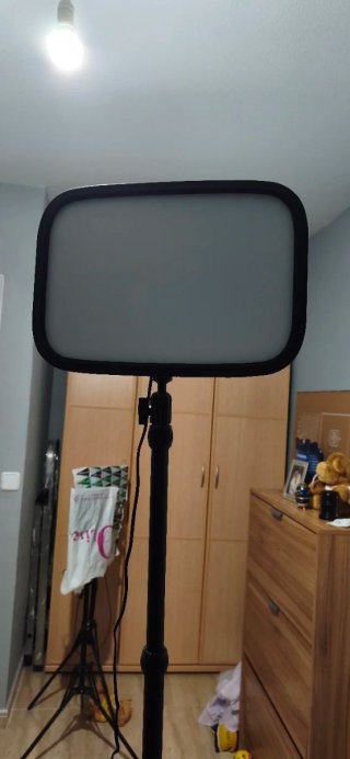 Foco LED Gamer con Trípode