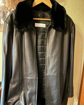 Chaquetón de cuero negro Elisabeth