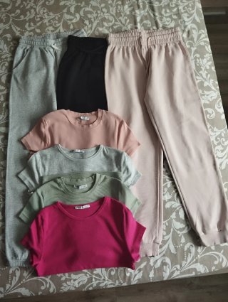 Lote de 3 pantalones y 4 camisetas