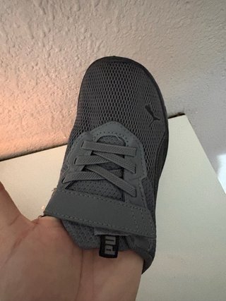 Zapatillas Puma de niño talle 28