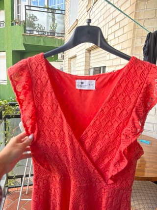 Vestido largo rojo de encaje