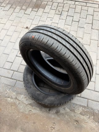 2 Neumáticos Goodyear 185/65/15