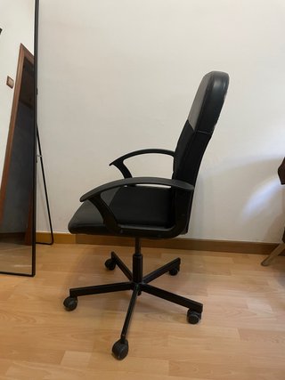 Silla de oficina negra Ikea RENBERGET
