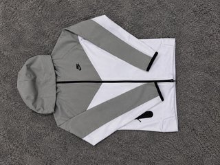 Chandal nike tech