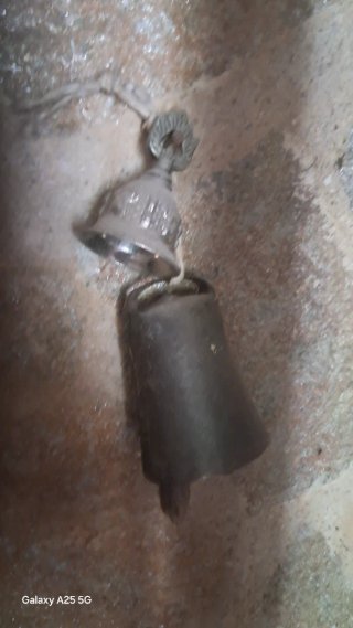 Cencerro Antiguo de Metal 20 euros cada uno