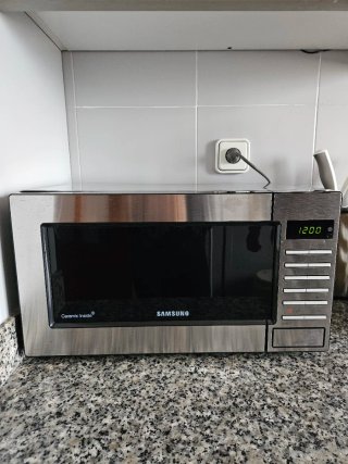 Microondas Samsung GE87M para reparar o piezas