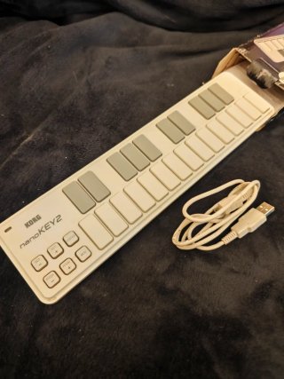 Controlador MIDI Korg nanoKEY2
