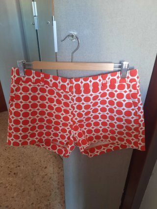 Short Estampado Rojo y Blanco