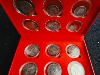 Coleccion Estuche 12 Monedas de Plata Siglo XIX