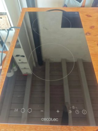 Inducción Cecotec. Muy poco uso. Venta en mano
