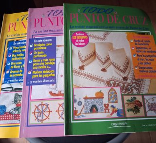 3 revistas de todo punto de cruz. Todas por 3 eur