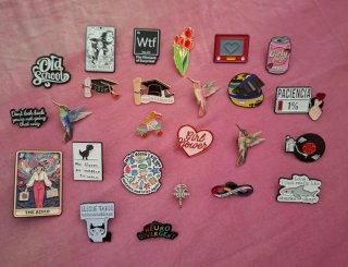 Colección de 26 Pines Variados