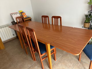 Mesa de comedor con 6 sillas