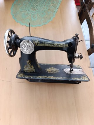 Máquina de coser antigua Singer