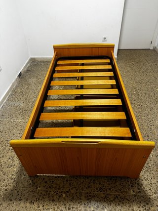 Estructura de Cama de Madera con Almacenaje