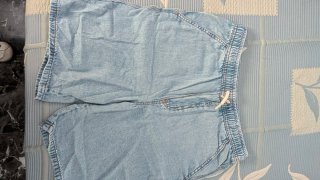 Pantalón vaquero corto