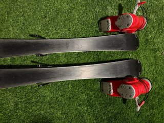 Esquís de 80 cm con Botas