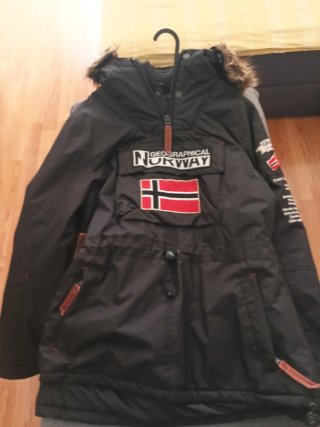 Abrigo Geographical Norway Negro