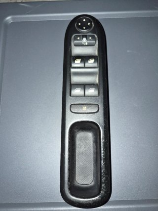 Botonera Elevalunas Peugeot 407 Conductor
