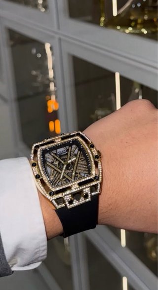 Reloj Guess Hombre Dorado y Negro