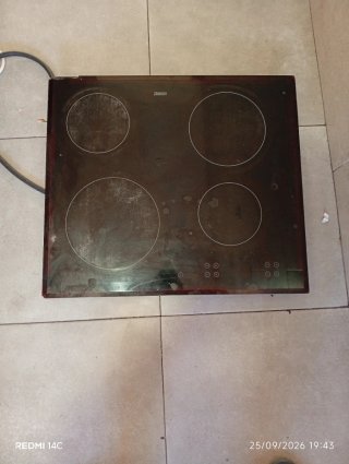 Vitrocerámica Zanussi para piezas