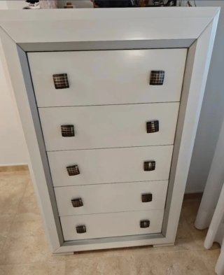 Sinfonier de dormitorio blanco