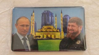 Imán de Chechenia con Putin y Kadirov