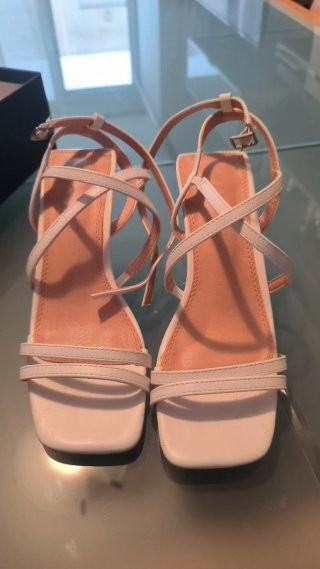 Sandalias de tacón Marypaz blancas