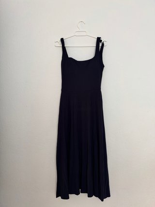 Vestido largo negro de tirantes